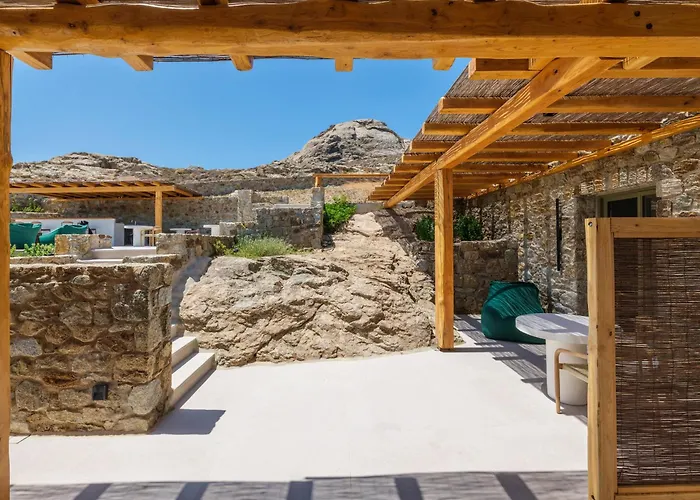 Hotel apartamentowy Mykonian Shades 4*