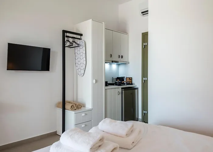 Hotel apartamentowy Mykonian Shades 4*