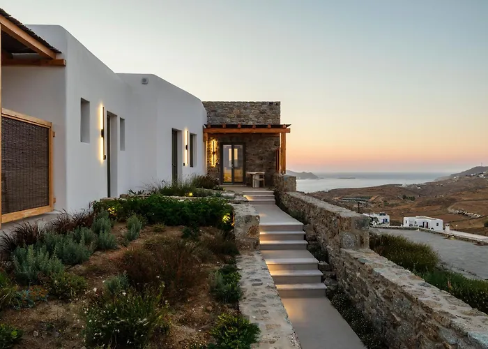 Hotel apartamentowy Mykonian Shades 4*