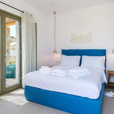 Mykonian Shades 4*