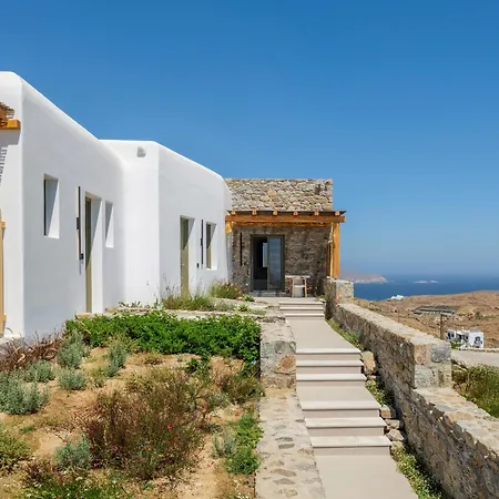Mykonian Shades Aparthotel 4*