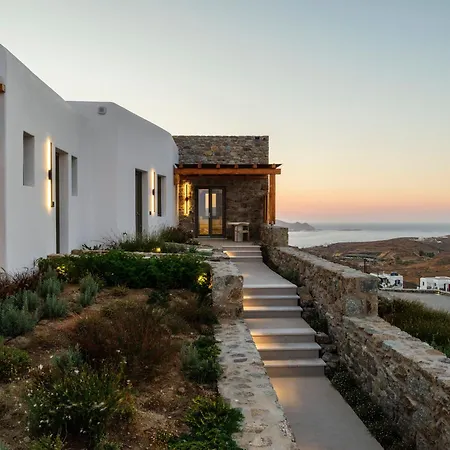 Aparthotel Mykonian Shades 4*