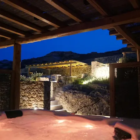 Lägenhetshotell Mykonian Shades 4*